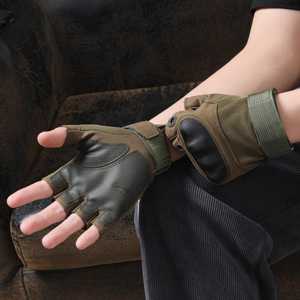 Carbon Fiber Shell Cut-resistant Wear-resistant Fighting Sports Training Non-slip Foreign Trade CS Tactical Gloves