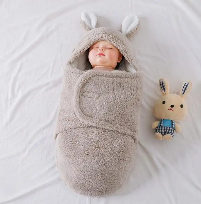 Soft Fleece Newborn Swaddle Sleeping Bag with Head Protection Unisex Wrap for Boys and Girls Wearable Sleep Sack for Babies Fluffy and Cozy Blanket - Totostore