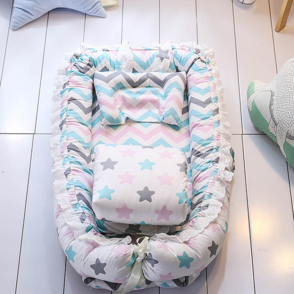 Portable Baby Bed with Removable Washable Quilt - Perfect for On-the-Go Comfort and Convenience - Totostore