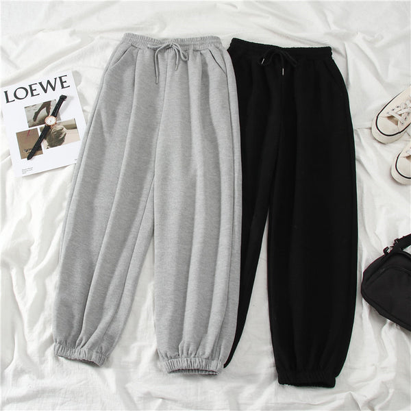 Stay Cozy in our Fleece-lined Straight-leg Ankle-banded Pants