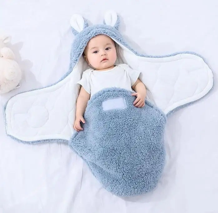 Soft Fleece Newborn Swaddle Sleeping Bag with Head Protection Unisex Wrap for Boys and Girls Wearable Sleep Sack for Babies Fluffy and Cozy Blanket - Totostore