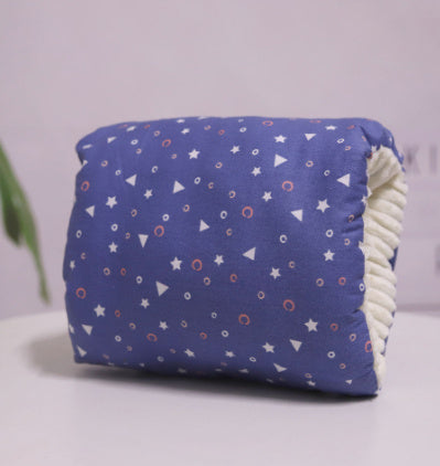 A baby nursing arm pillow made from washable and durable cotton fabric. - Totostore